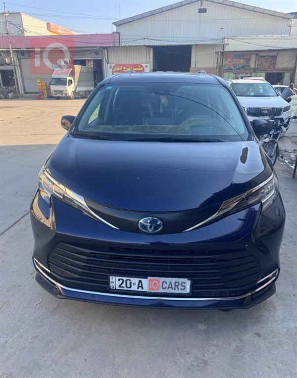 Toyota Sienna 2023 for sale in Iraq - Diala